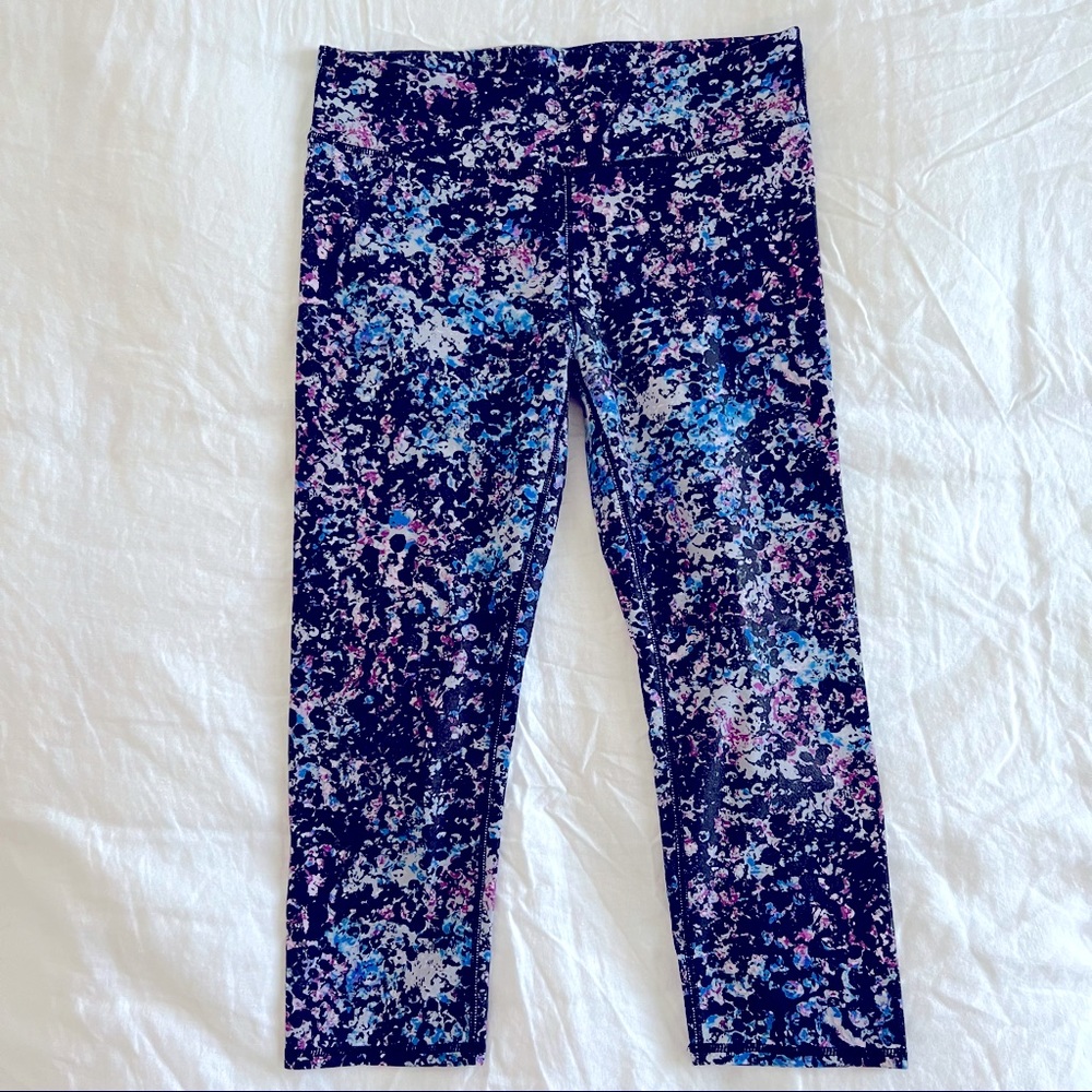 Fabletics cropped yoga pants